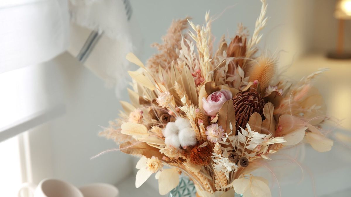 La magie des fleurs séchées pour une déco bohème-chic