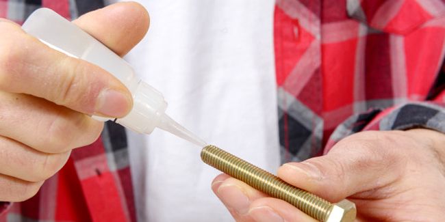 Comment se débarrasser de la super glue ?