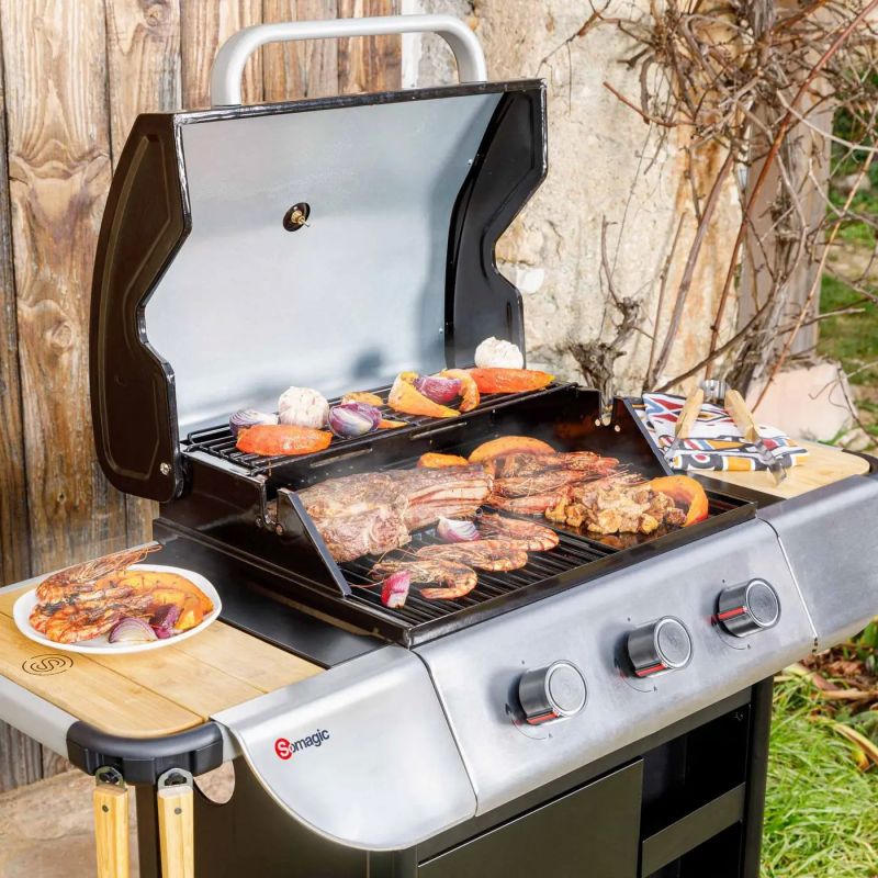 Le barbecue gaz Miami 300 : l'allié parfait pour des grillades d'été réussies