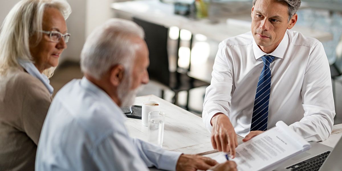 Choisir le bon plan d'épargne retraite avec un courtier