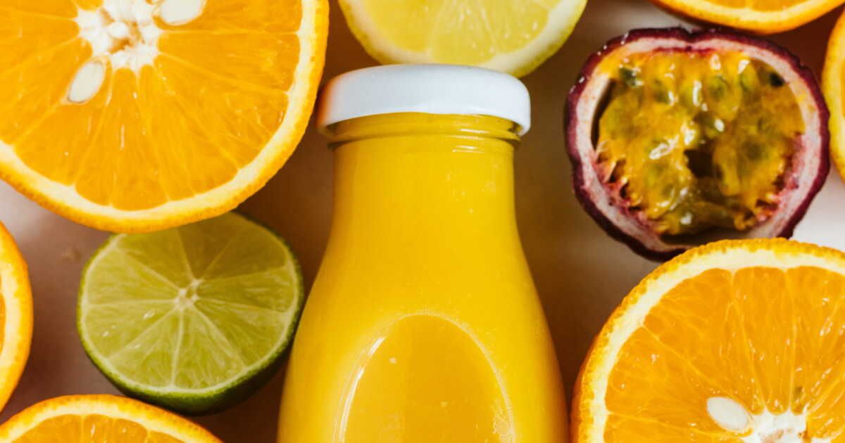 Démêler le vrai goût des jus de fruits exotiques