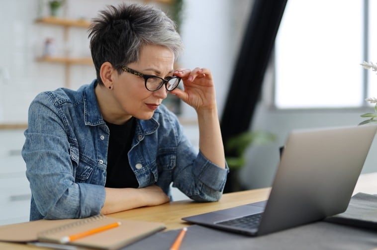 Les seniors face aux discriminations au travail : un combat pour l'égalité