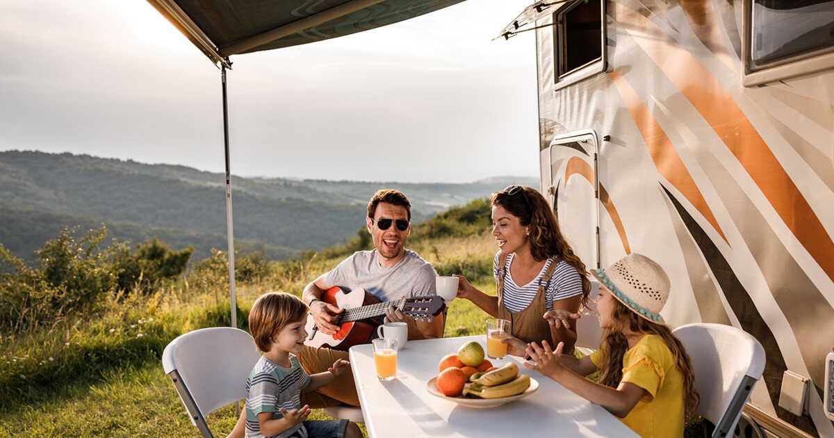 Comment choisir entre camping-car, van et fourgon aménagé pour vos aventures