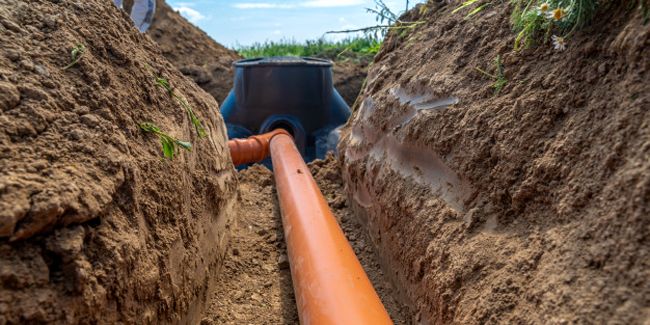 Tout savoir sur la fosse toutes eaux : fonctionnement et coûts