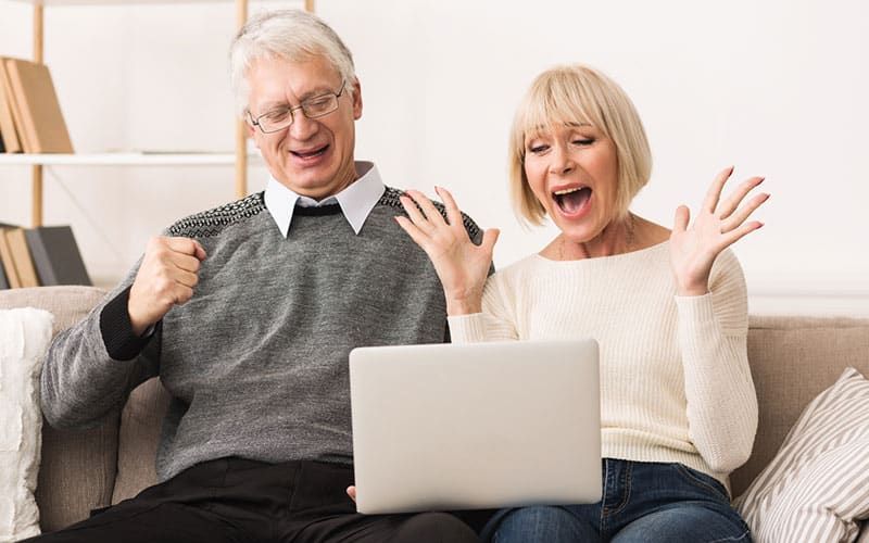 Gagner de l'argent en ligne : conseils pour les retraités connectés