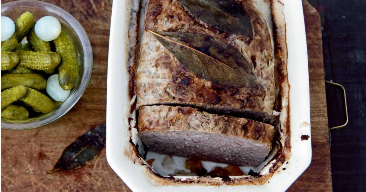 Une terrine de campagne aux arômes de jambon cru