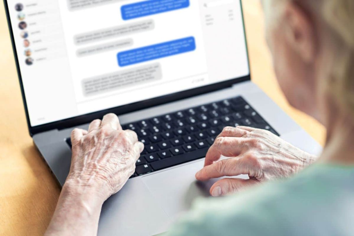 Arnaques en ligne : pourquoi les seniors sont les plus visés et comment s’en protéger