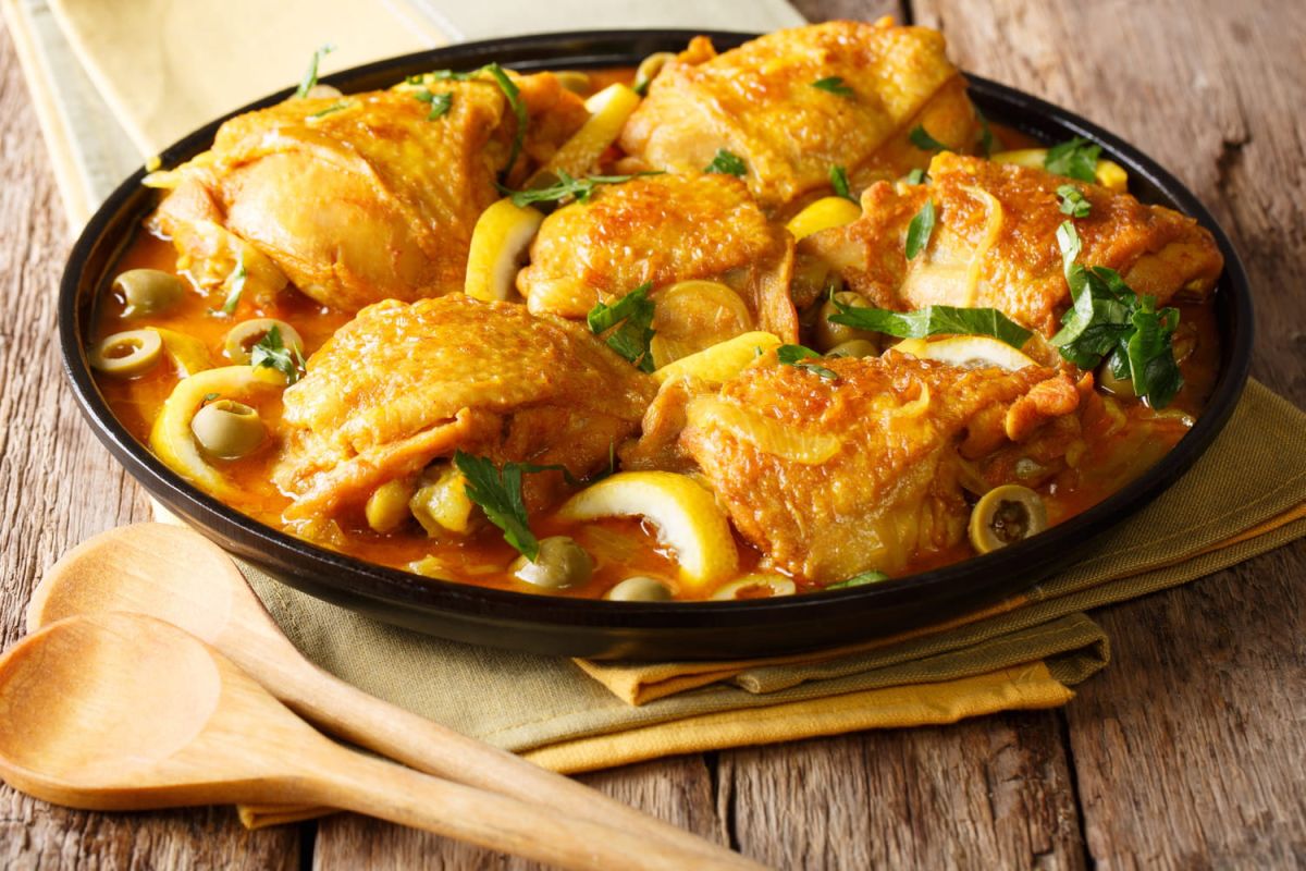 Un délice estival : le poulet au citron et olives de Philippe Etchebest