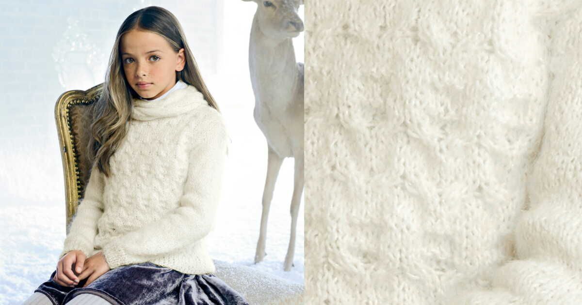 Le pull col torsadé, l'indispensable de la saison pour les petites modeuses