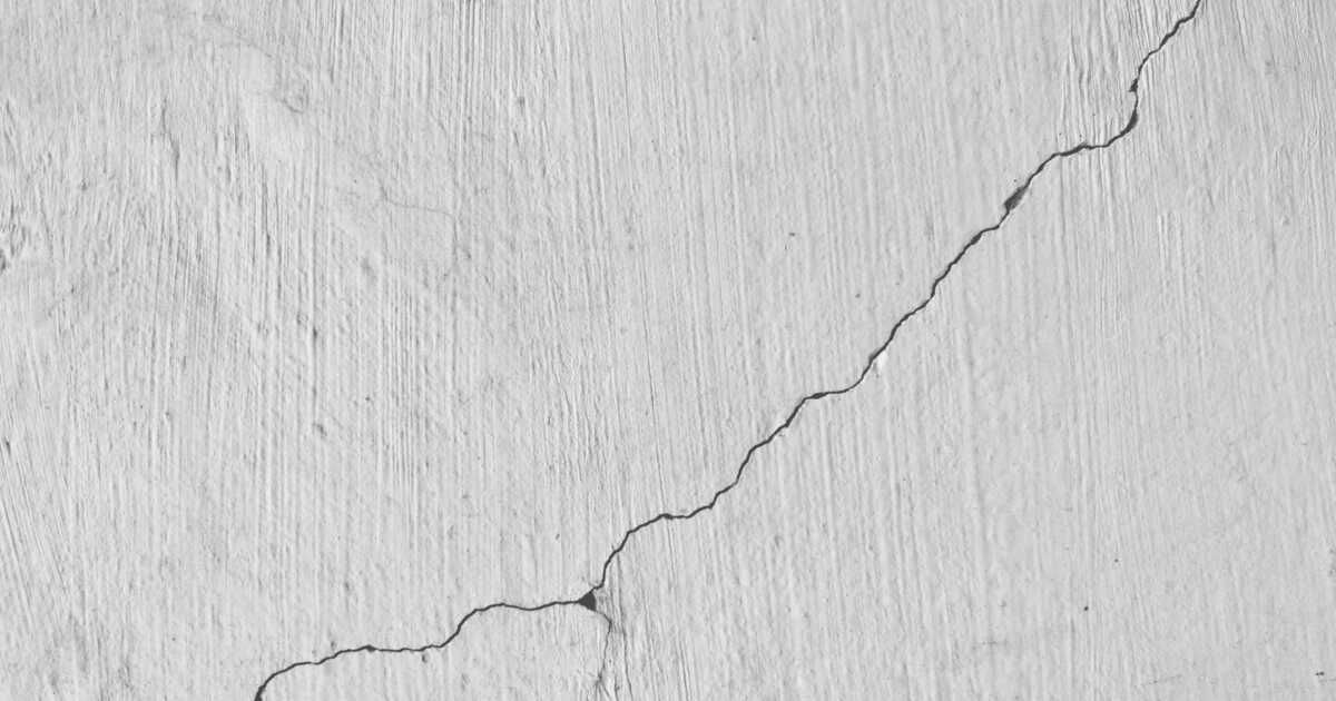 Réparer une fissure dans un mur : guide pratique et astuces