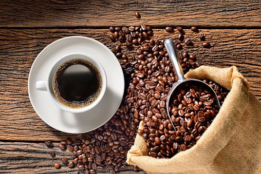 L'impact caché de la caféine sur nos oreilles