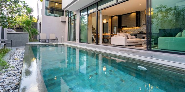 Construire sa piscine : quel budget prévoir pour plonger dans le bonheur ?