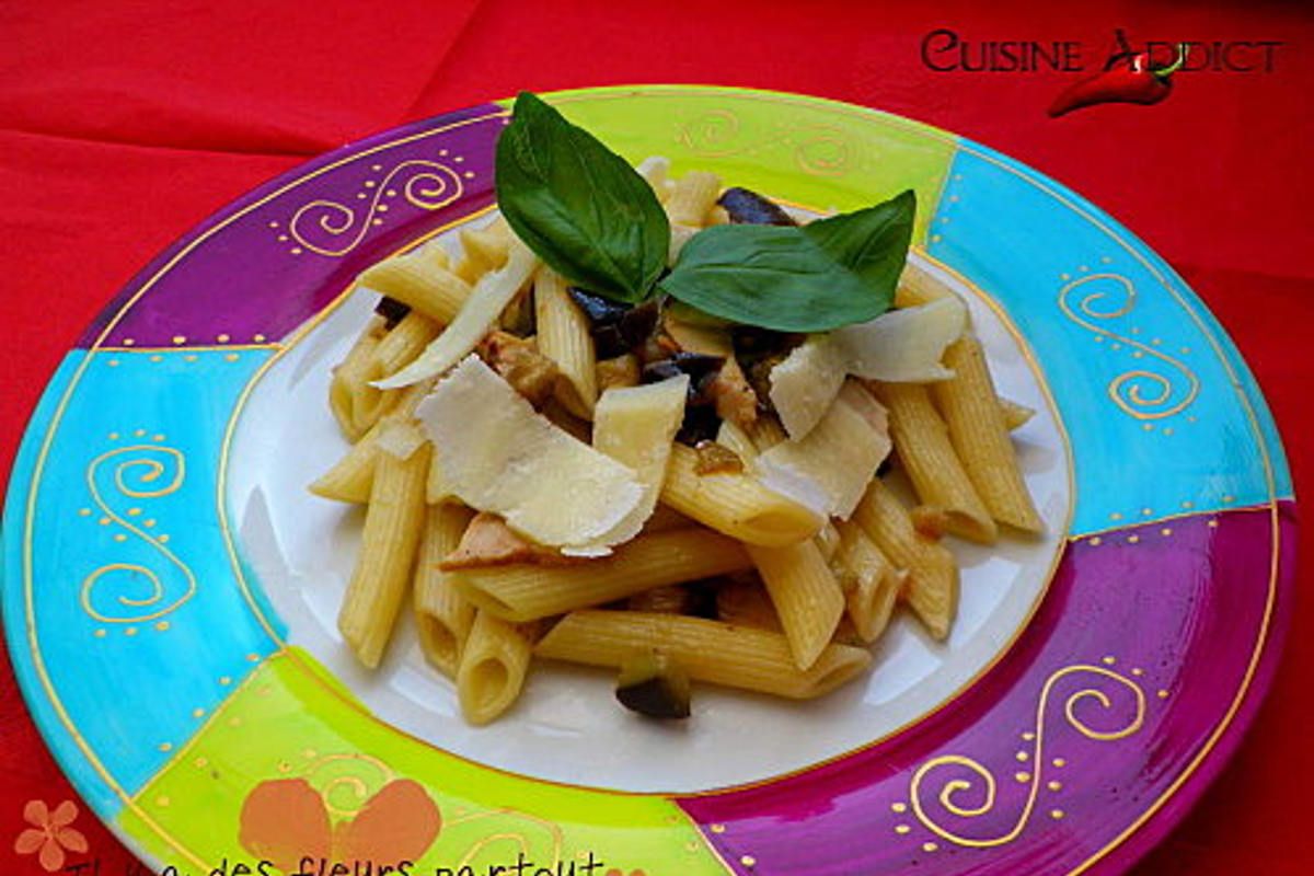 La salade de penne aux aubergines fondantes et émincé de poulet